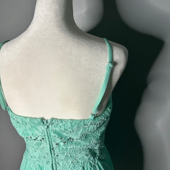 BCX Lace and chiffon Semi Formal Dress Size Small - Picture 6 of 8